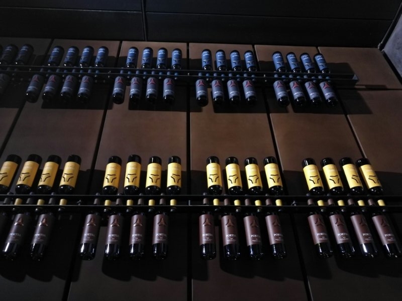 酒窖.jpg 酒窖.jpg